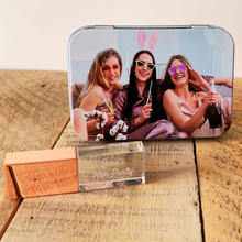 Charger l&#39;image dans la galerie, Personalised Photo Tin With USB
