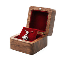 गैलरी व्यूवर में इमेज लोड करें, Personalised Necklace Box - Pendant Jewellery Walnut Gift Box
