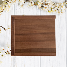 Charger l&#39;image dans la galerie, Personalised Square Walnut or Maple Sliding USB Gift Box - Jewellery, Trinket
