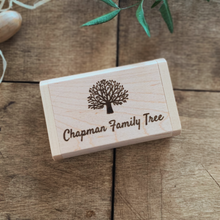 Load image into Gallery viewer, Maple Wood Wooden USB Flash Drive With Gift Box
